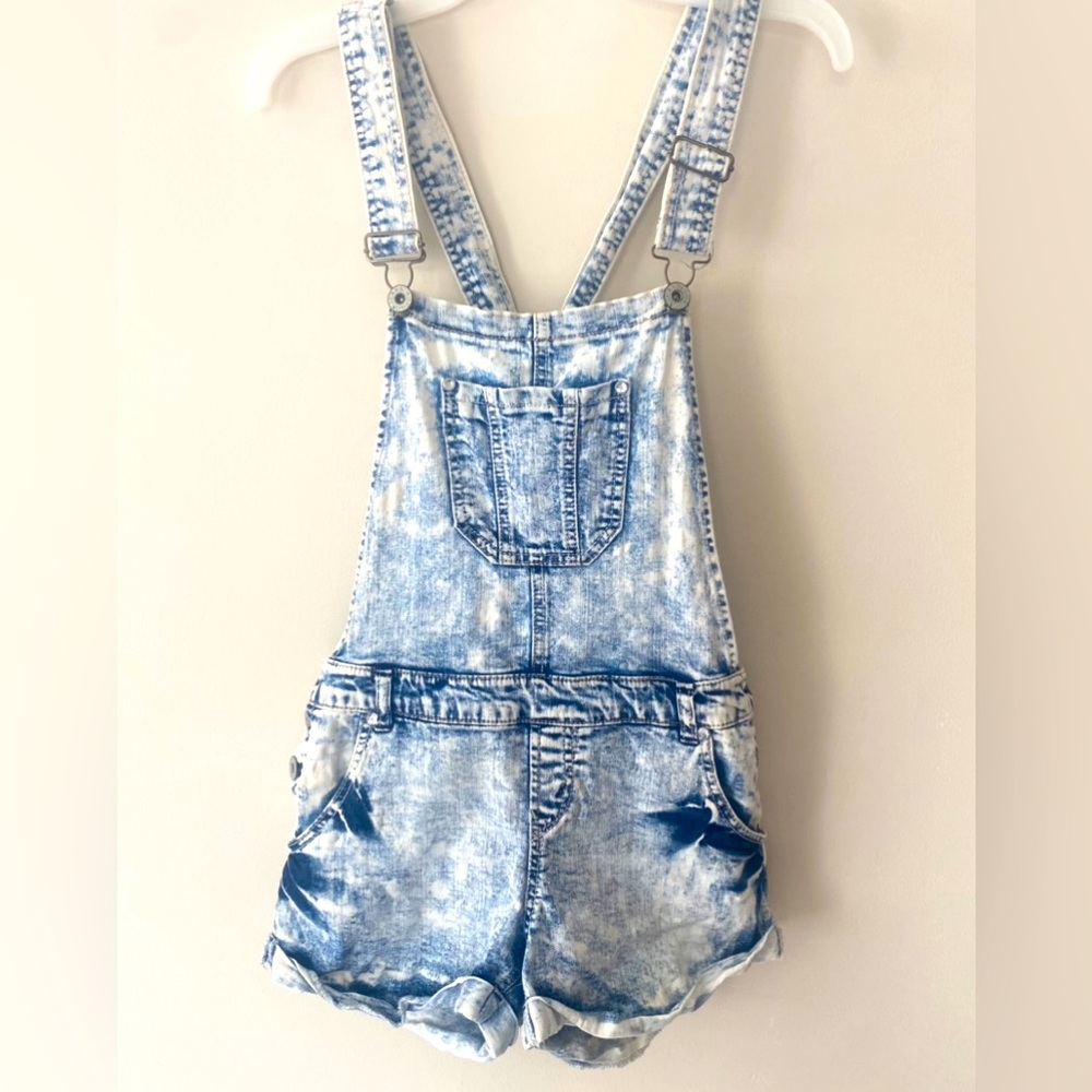 🔅 Woman’s Bongo Tye-Die Blue and White Overalls 🔅